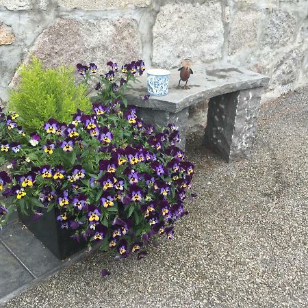 The Suite At Scarbuie Ballater Exterior foto